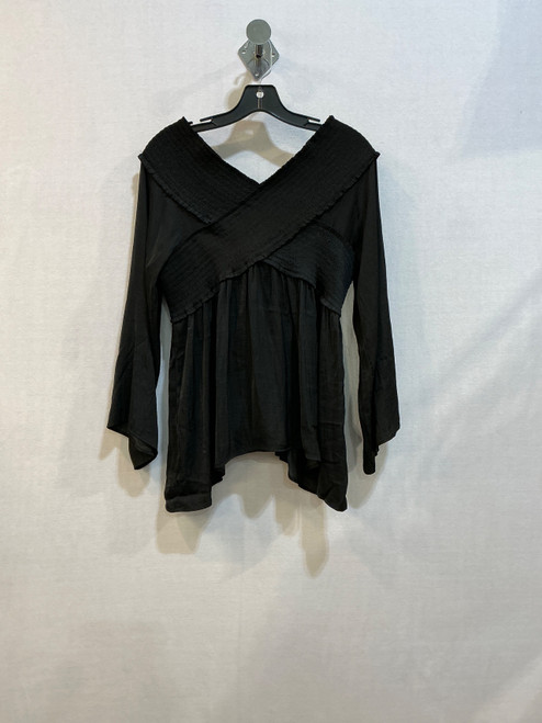 Vist Large View of Product Image Which is Used Versona Long Sleeve Top L-12/14