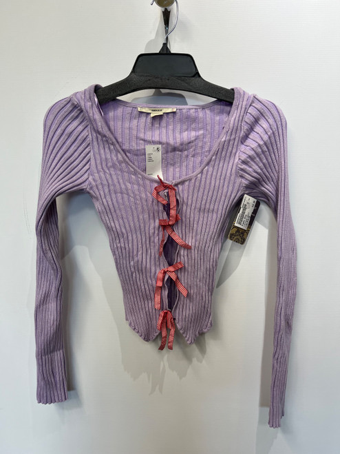 Vist Large View of Product Image Which is Used Kimchi Blue Lightweight Sweater M-8/10