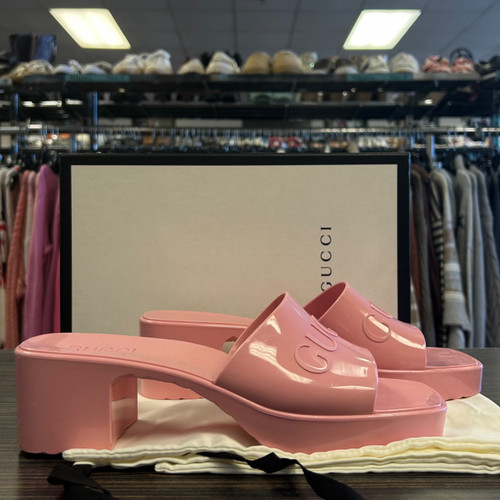 Vist Large View of Product Image Which is Used Gucci Flats 10