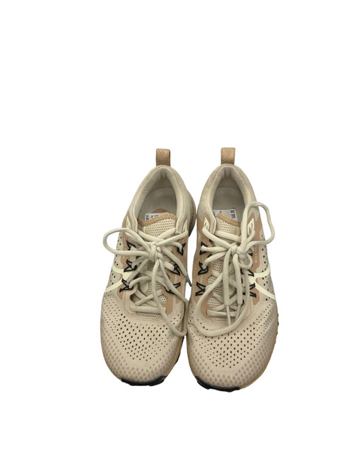 Vist Large View of Product Image Which is Used Nike Performance Shoes 7