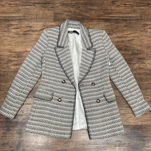 Vist Large View of Product Image Which is Used Zara Blazer S-4/6