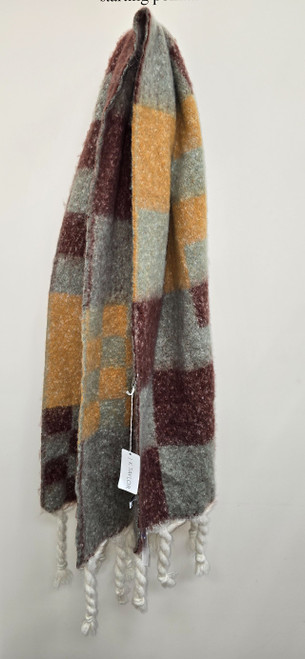 Vist Large View of Product Image Which is Used Unbranded Heavyweight Scarf