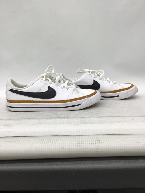 Vist Large View of Product Image Which is Used Nike Casual Shoes 7