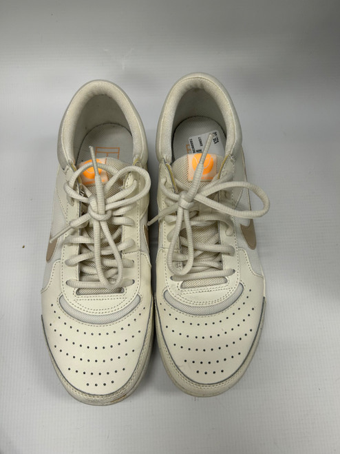 Vist Large View of Product Image Which is Used Nike Performance Shoes 8.5