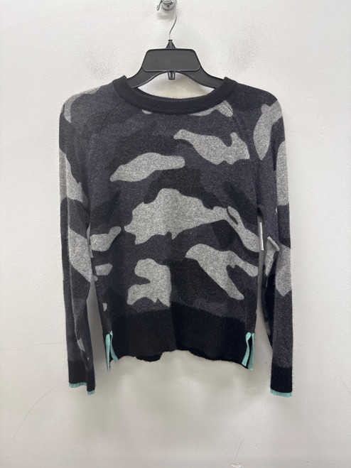 Vist Large View of Product Image Which is Used Grey Camo Alashan Lightweight Sweater XS-0/2