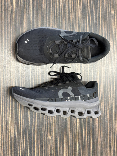 Vist Large View of Product Image Which is Used On Cloud Performance Shoes 8.5