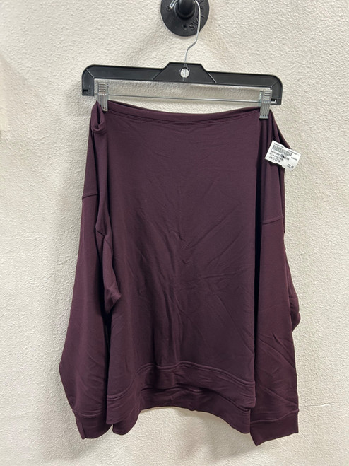 Vist Large View of Product Image Which is Used Lululemon Athletica Active Long Sleeve L-12/14