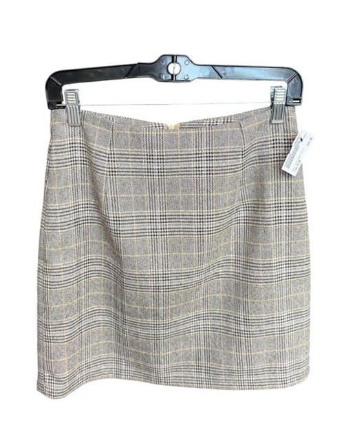Vist Large View of Product Image Which is Used Unbranded Short Skirt 8-29