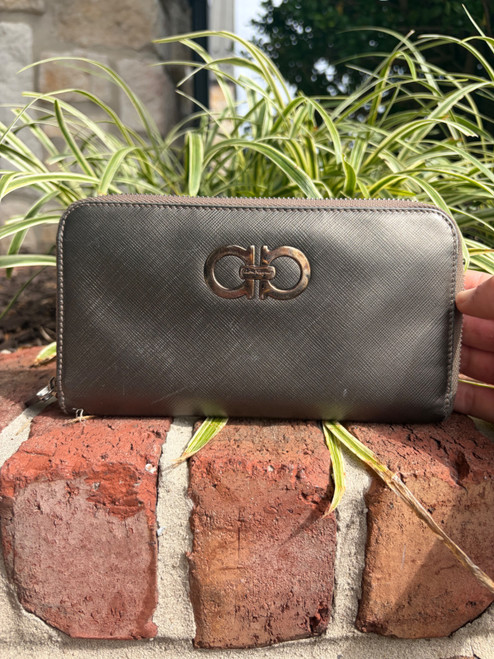 Vist Large View of Product Image Which is Used Ferragamo Leather Wallet