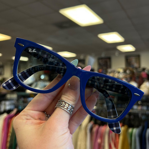 Vist Large View of Product Image Which is Used Ray-Ban Sunglasses