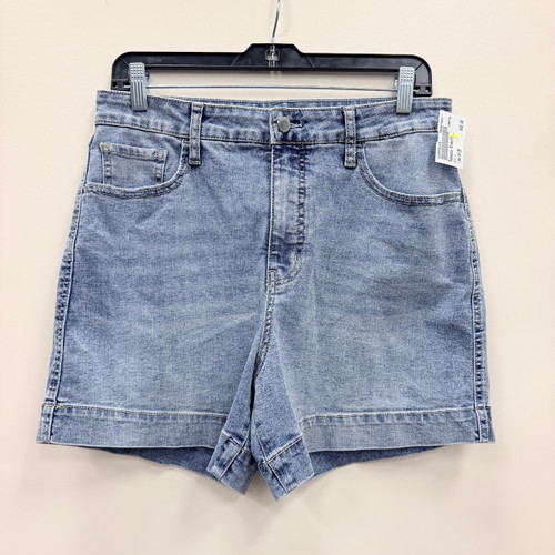 Vist Large View of Product Image Which is Used Rebecca Minkoff Shorts 8-29