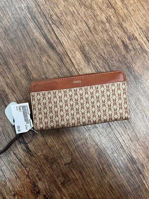 Vist Large View of Product Image Which is Used Fossil Wallet