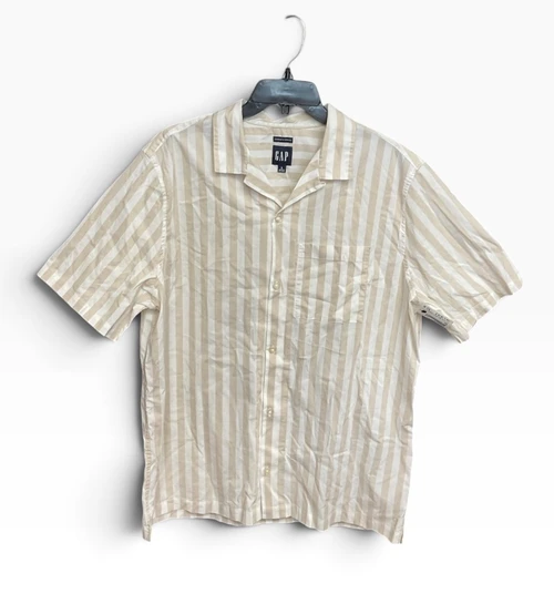 Vist Large View of Product Image Which is Used Gap Mens Short Sleeve Top L/16-16.5