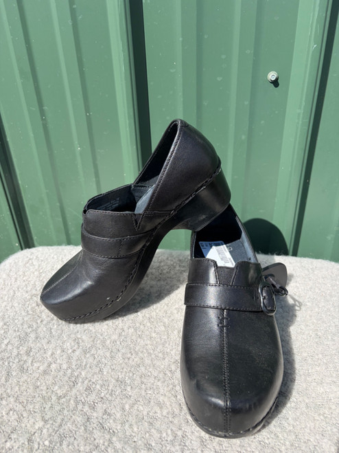 Vist Large View of Product Image Which is Used Dansko Clogs 8