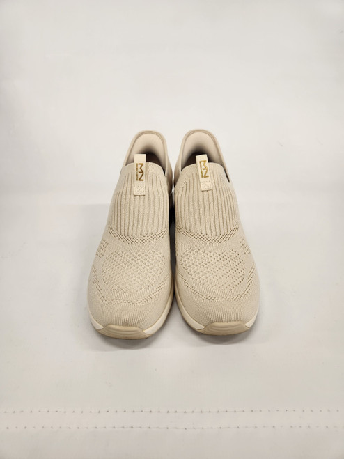 Vist Large View of Product Image Which is Used Skechers Casual Shoes 9.5
