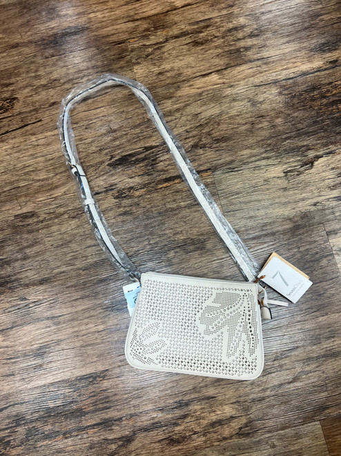 Vist Large View of Product Image Which is NWT Unbranded Small Leather Handbag