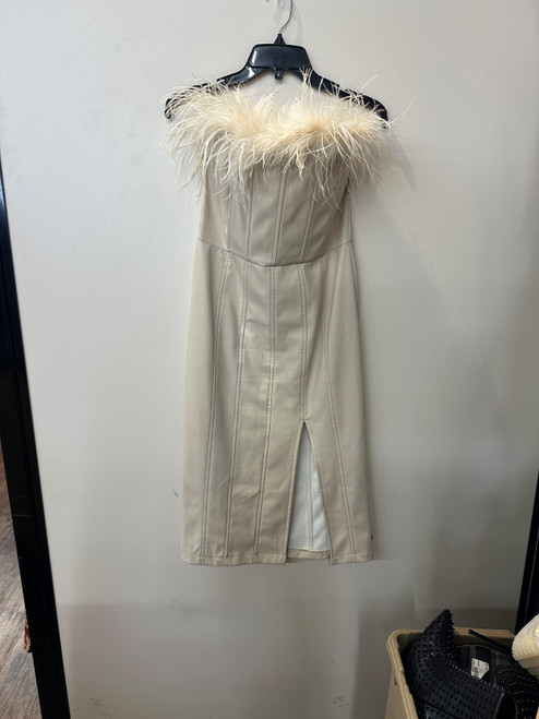 Vist Large View of Product Image Which is Used Fate Short Dress B L-12/14