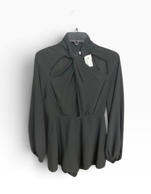 Vist Large View of Product Image Which is Used Unbranded Romper S-4/6