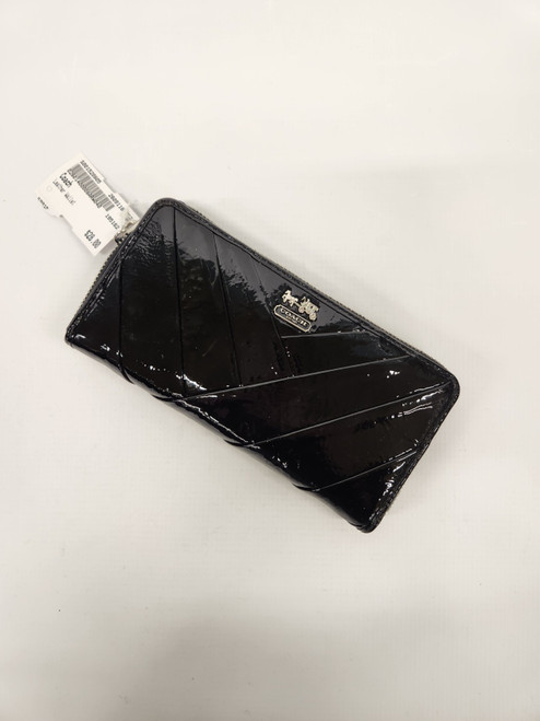Vist Large View of Product Image Which is Used Coach Leather Wallet