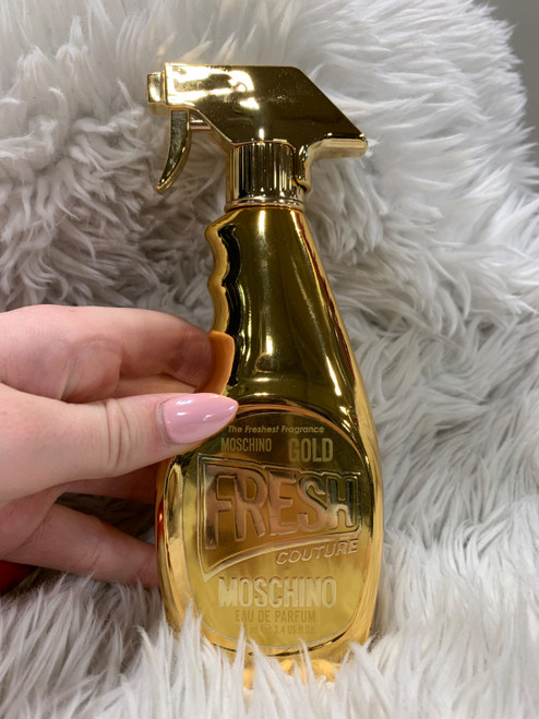 Vist Large View of Product Image Which is Used fresh couture perfume 