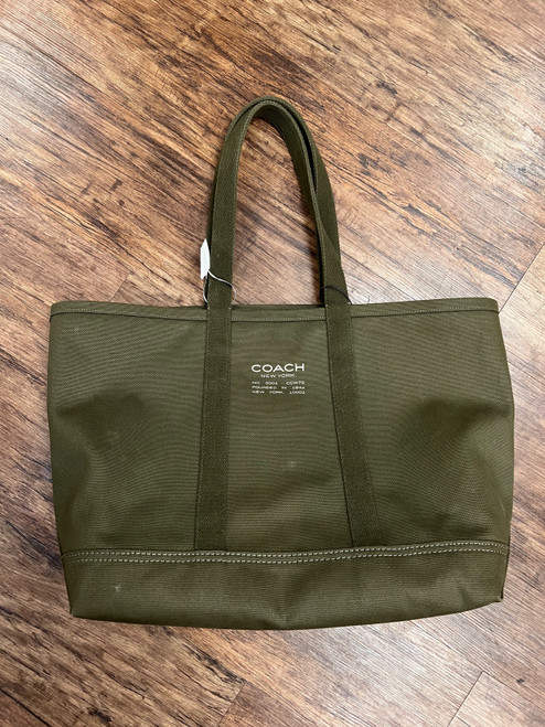 Vist Large View of Product Image Which is Used Coach Xlarge Handbag