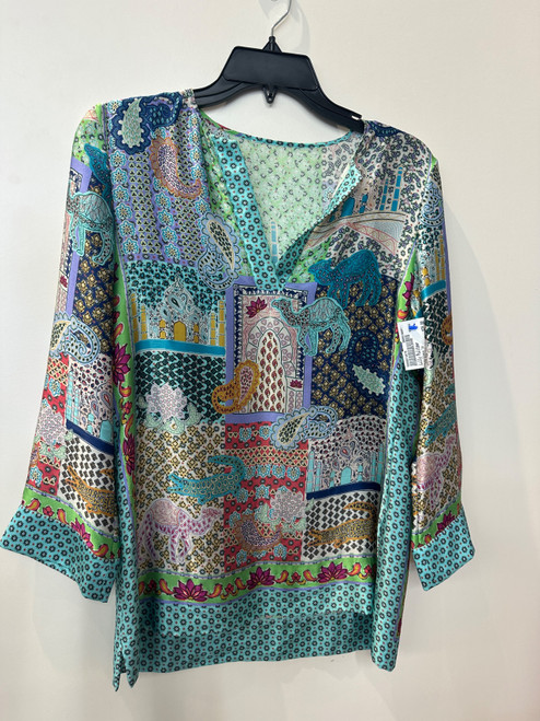 Vist Large View of Product Image Which is Used Lilly Pulitzer Long Sleeve Top S-4/6