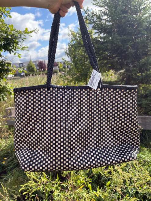 Vist Large View of Product Image Which is Used Madewell Large Leather Handbag