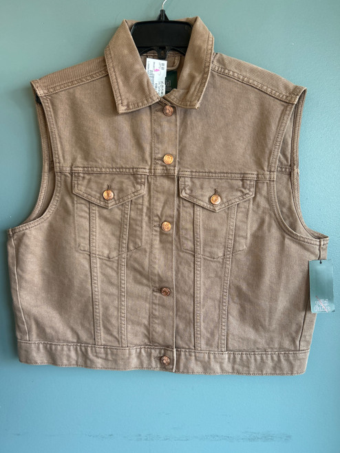 Vist Large View of Product Image Which is Used Wild Fable Lightweight Vest L-12/14