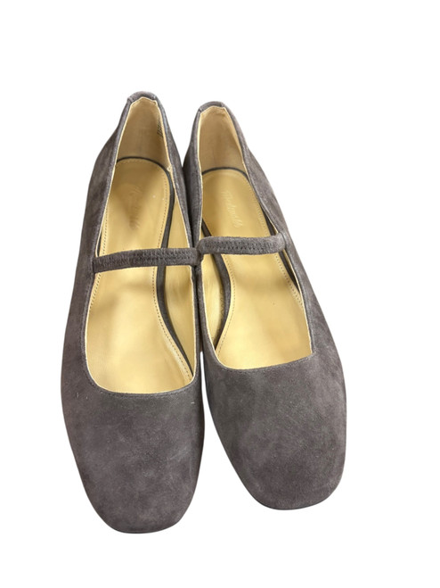 Vist Large View of Product Image Which is Used Madewell Low Heels 8