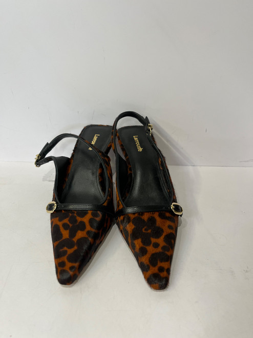 Vist Large View of Product Image Which is Used Larroudé Low Heels 7