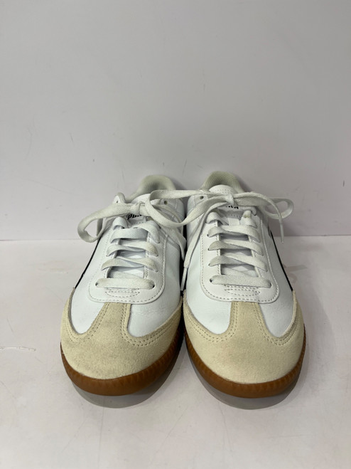 Vist Large View of Product Image Which is Used Puma Casual Shoes 8.5