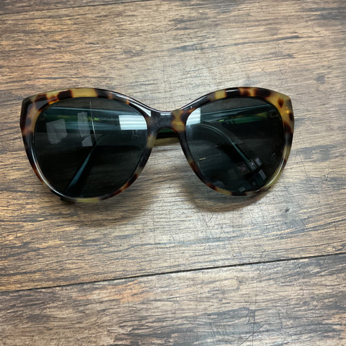 Vist Large View of Product Image Which is Used Tory Burch Sunglasses