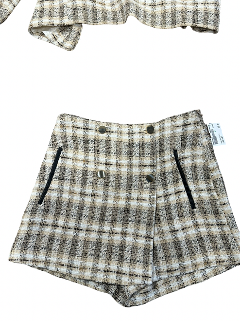 Vist Large View of Product Image Which is Used Unbranded Short Skirt 4-27