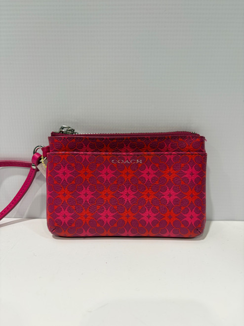 Vist Large View of Product Image Which is Used Coach Wallet