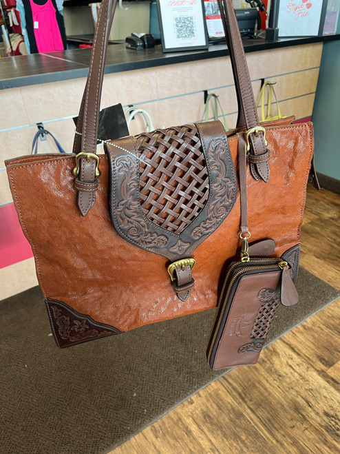 Vist Large View of Product Image Which is Used Unbranded Small Leather Handbag