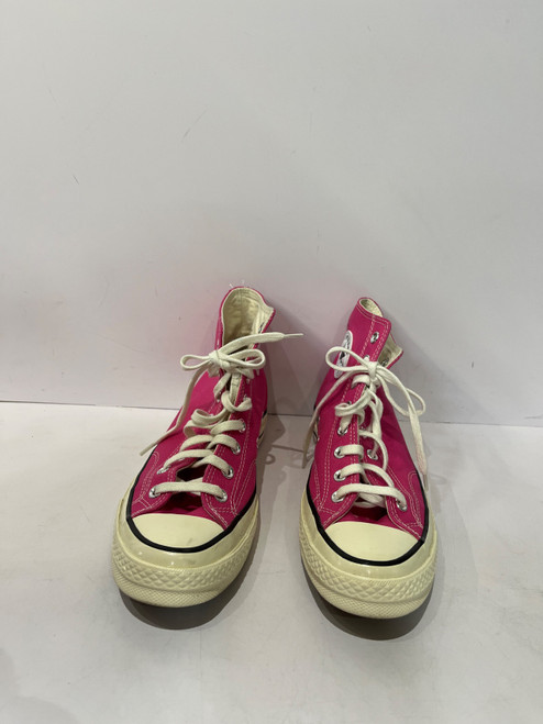 Vist Large View of Product Image Which is Used Converse Casual Shoes 9.5