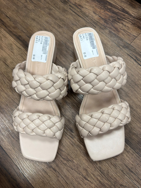 Vist Large View of Product Image Which is Used Wild Diva Low Heels 8.5