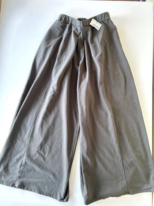 Vist Large View of Product Image Which is Used Unbranded Casual Pant M 8-10/28-30