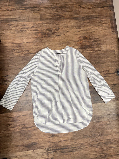 Vist Large View of Product Image Which is Used Unbranded Long Sleeve Top XL-16