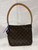 Used Louis Vuitton Looping MM shoulder bag 60067-S000780402 View 1