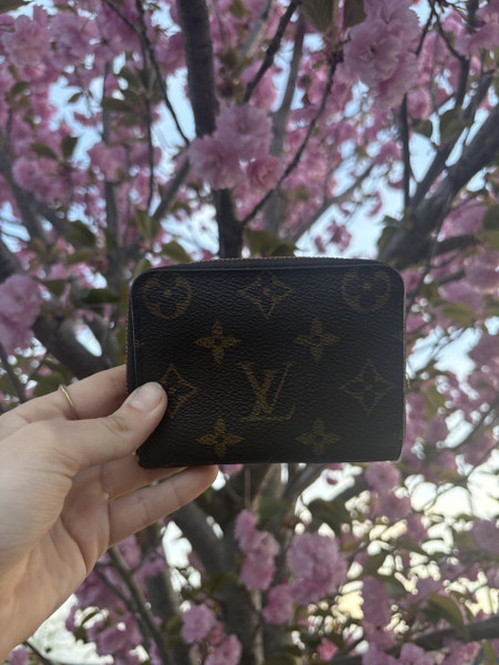 Gucci Rubber Effect GG Embossed Long Card Case – New Orange Fluoro
