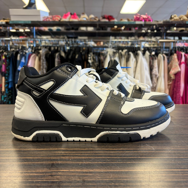 値下げ中ゴールデングース　ブラック　レザー Used Golden Goose Outerwear Boots 6.5
