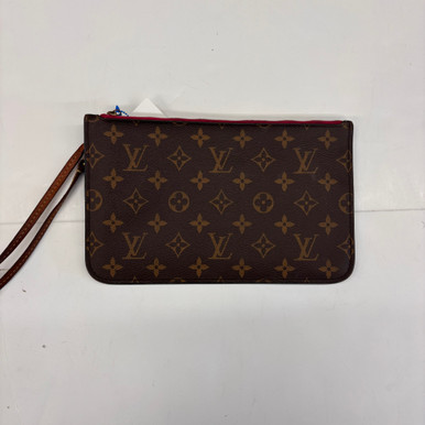 Used Louis Vuitton Leather Wristlet