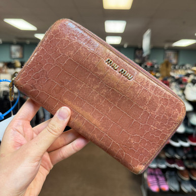 Used Unbranded Leather Wallet