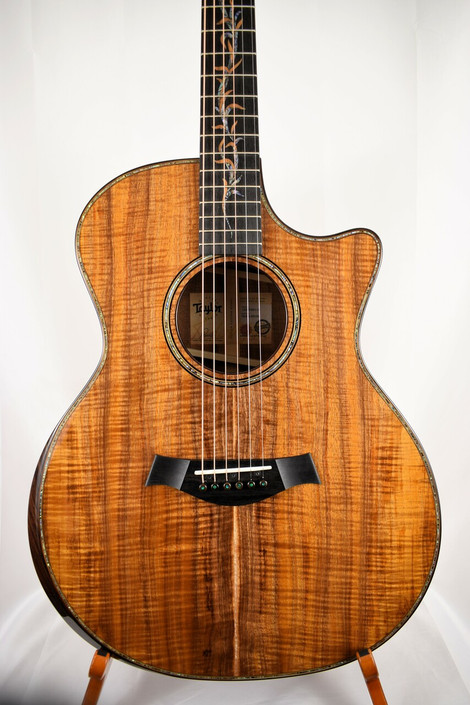 Taylor Custom Builder's Edition C24CE-B3026 V-Class Grand Auditorium AA Hawaiian Koa Acoustic-Electric Guitar (1206053119)