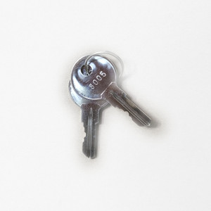 KEY FOR CASH DRAWER (2 PER SET) 8005 KEY