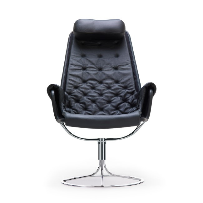 Shop the Iconic Jetson Leather Chair – DUXIANA | DUXIANA