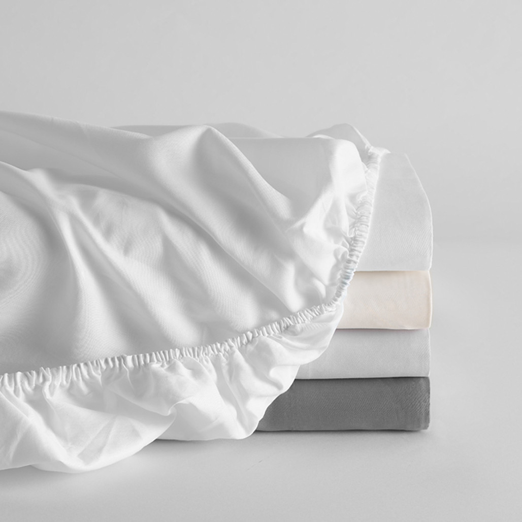DUXIANA Essentials - Sateen, fitted sheet, colors