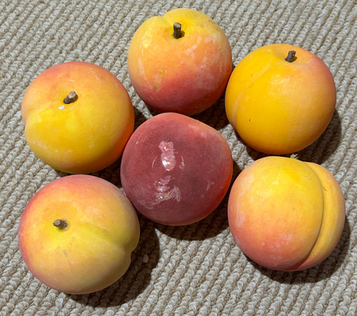 CLEARANCE/ NO RETURNS Italian Alabaster Peaches - SET of 6 (A)