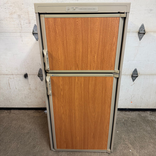 Dometic RM2652 Reconditioned RV Fridge (2-Way) Wood Grain C